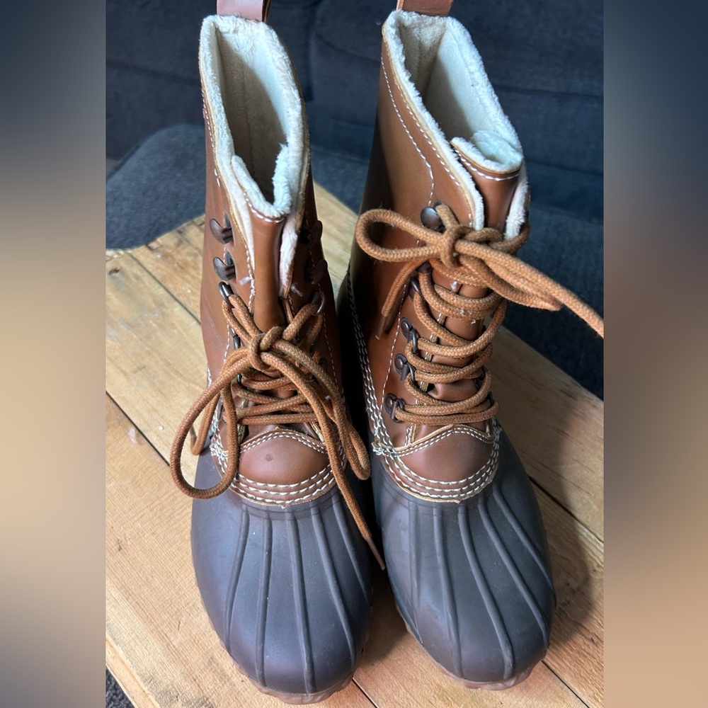UnionBay Vintage‎ Duck Boots size 6